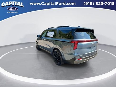 Used 2025 Kia Carnival SX FWD image 6