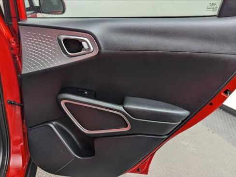 Used 2024 Kia Soul LX w/ Option Group 015 image 19