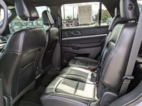 Certified 2018 Ford Explorer XLT w/ Equipment Group 202A image 13