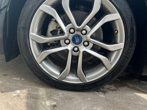 Used 2019 Ford Fusion Titanium FWD image 24