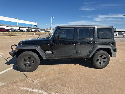 Used 2015 Jeep Wrangler Unlimited Sport w/ Quick Order Package 24S image 2
