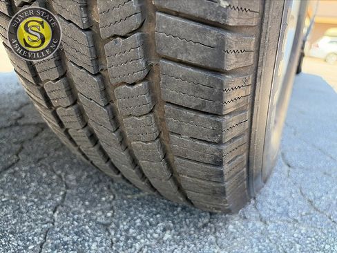 Used 2020 RAM 1500 Laramie RWD image 10