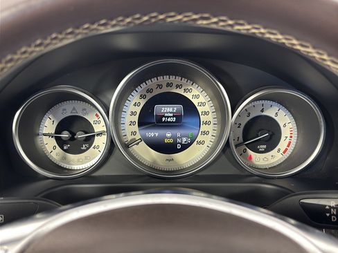 Used 2014 Mercedes-Benz E 350 Sedan image 26