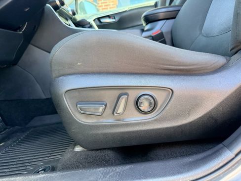 Used 2021 Toyota RAV4 XLE AWD/4WD image 20