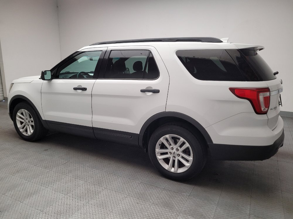 Used 2016 Ford Explorer FWD image 3