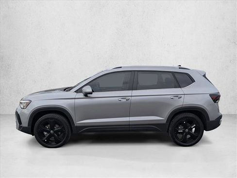 New 2026 Volkswagen Taos SEL image 10