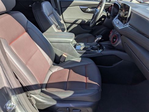 Used 2025 Chevrolet Blazer RS image 39