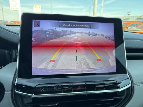 Used 2022 Jeep Compass Limited w/ Elite Group image 17