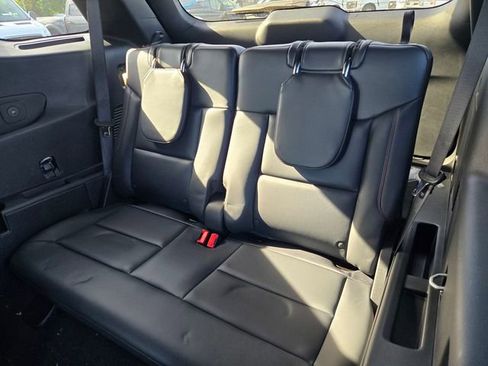 New 2026 Ford Explorer ST-Line w/ ST-Line Street Pack image 17