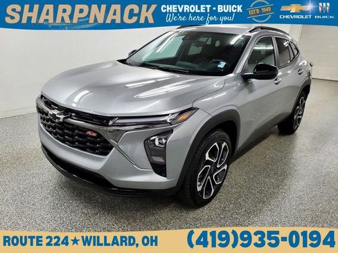 Used 2025 Chevrolet Trax RS w/ Driver Confidence Package image 1