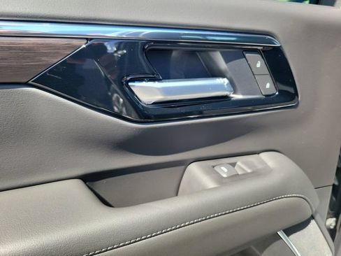 New 2026 Chevrolet Suburban LT w/ Comfort Package RWD image 11
