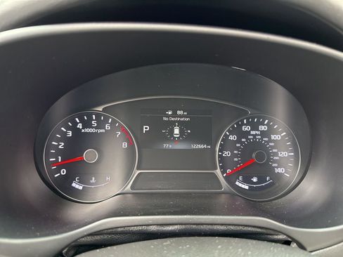 Used 2017 Kia Soul ! w/ Tech Package FWD image 27