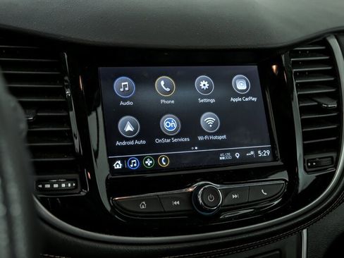 Used 2018 Chevrolet Trax LS image 27