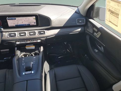 Certified 2026 Mercedes-Benz GLS 450 4MATIC image 11