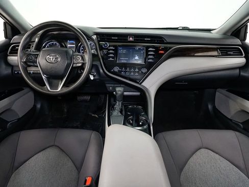 Used 2019 Toyota Camry LE image 22
