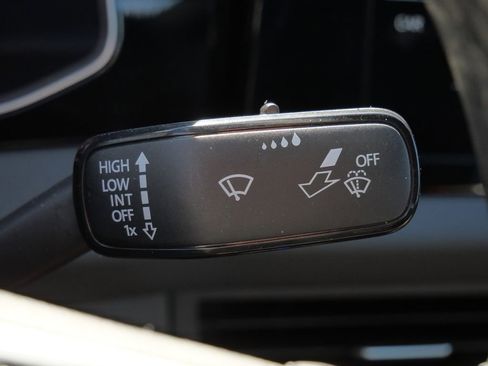 Used 2025 Volkswagen Jetta Sport image 47