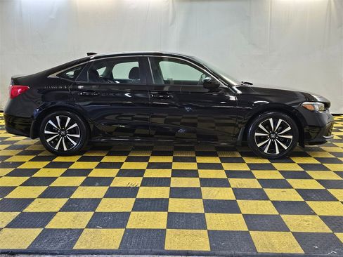 Used 2022 Honda Civic EX image 2