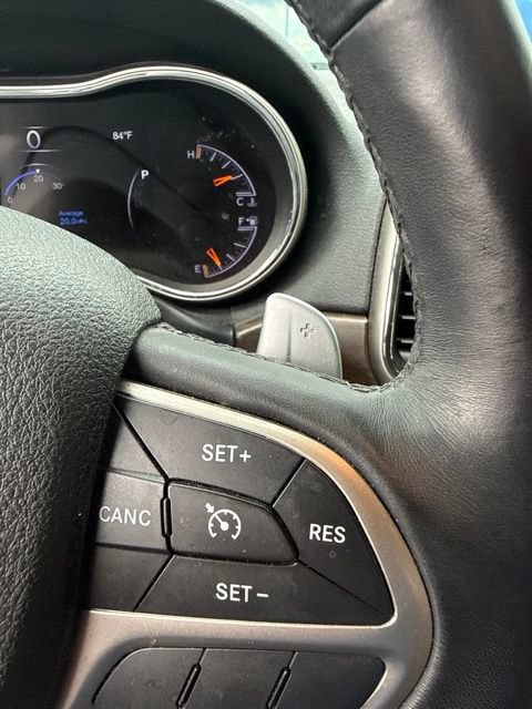 Used 2017 Jeep Grand Cherokee Laredo w/ Quick Order Package 2BE RWD image 47