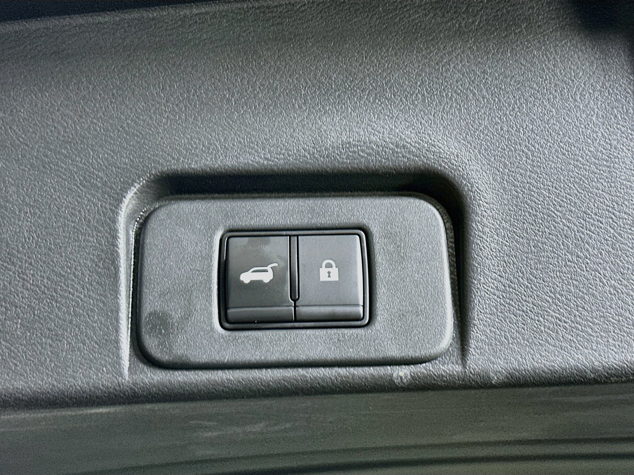 Used 2023 Nissan Rogue SL w/ SL Premium Package FWD image 29