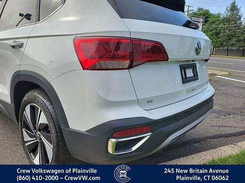 Certified 2024 Volkswagen Taos SE AWD/4WD image 27