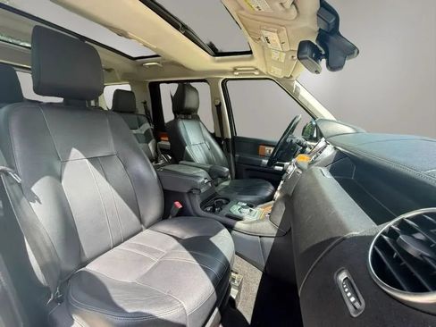 Used 2016 Land Rover LR4 HSE AWD/4WD image 13