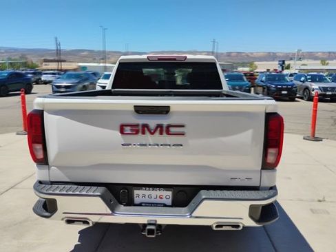 Used 2023 GMC Sierra 1500 SLE w/ X31 Off-Road Package AWD/4WD image 6