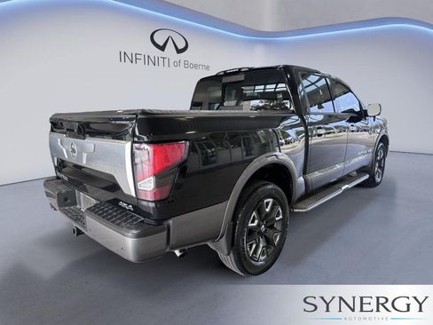 Used 2020 Nissan Titan Platinum Reserve w/ Moonroof Package AWD/4WD image 4