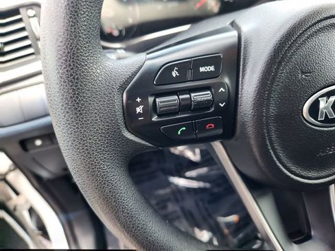 Used 2017 Kia Sorento FWD image 21