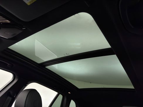 Used 2024 BMW X5 sDrive40i w/ Premium Package image 12