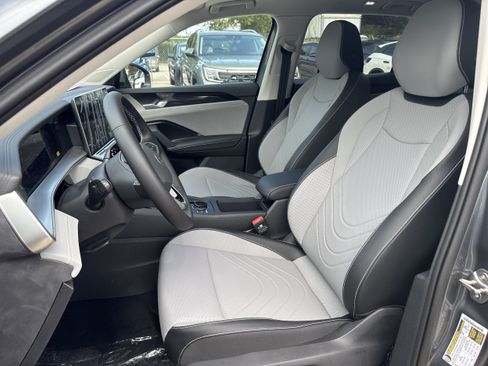 New 2026 Volkswagen Tiguan SE FWD image 22
