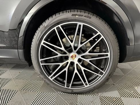 Certified 2026 Porsche Cayenne Coupe AWD/4WD image 11