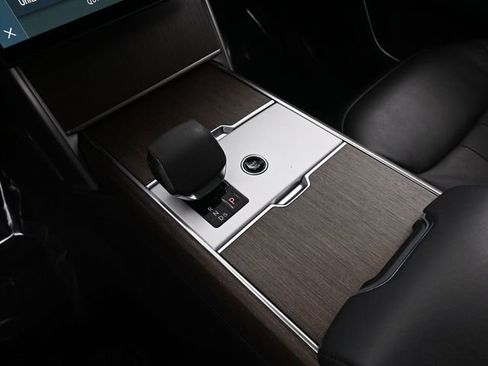 Used 2024 Land Rover Range Rover SE image 38