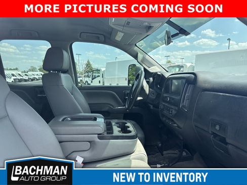 Used 2019 Chevrolet Silverado 2500 W/T AWD/4WD image 4