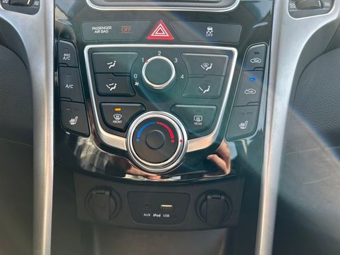 Used 2014 Hyundai Elantra GT image 14