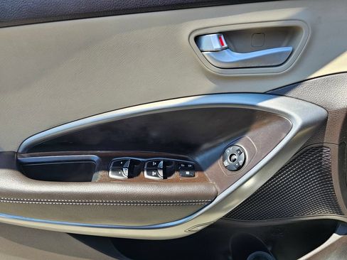Used 2018 Hyundai Santa Fe Sport FWD image 23
