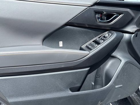 New 2025 Subaru Crosstrek 2.5i Limited w/ Popular Package #3A image 16