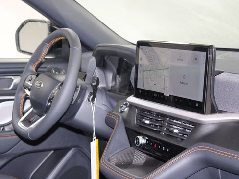 New 2026 Ford Explorer Tremor image 30