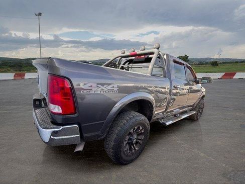 Used 2018 RAM 2500 Big Horn AWD/4WD image 3