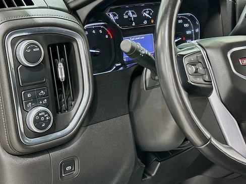 Used 2020 GMC Sierra 1500 SLT RWD image 10