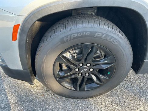 Used 2022 Chevrolet Traverse LS w/ Midnight/Sport Edition image 9