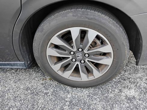 Used 2021 Honda Odyssey EX-L image 12