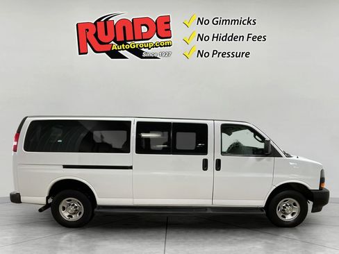 Used 2023 Chevrolet Express 3500 LS RWD image 6