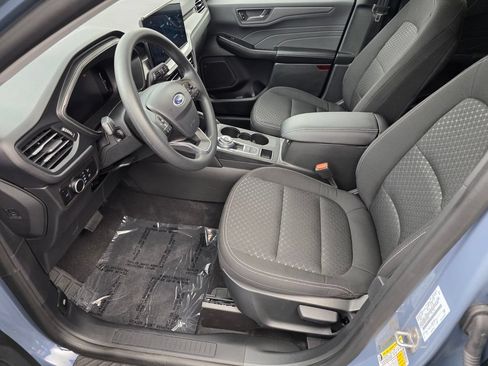 Used 2026 Ford Escape Active w/ Tech Pack #1 FWD image 9