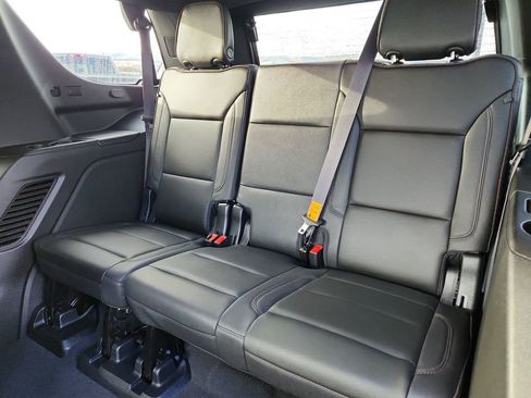 Used 2023 Chevrolet Tahoe High Country AWD/4WD image 11