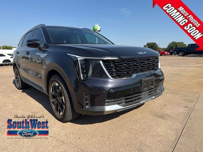 Used 2025 Kia Sorento S w/ Panoramic Sunroof Package