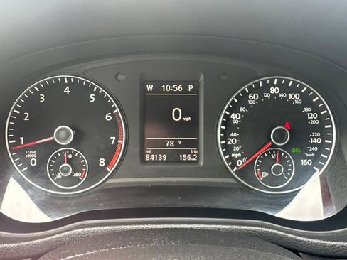 Used 2015 Volkswagen Passat 1.8T SE FWD image 24