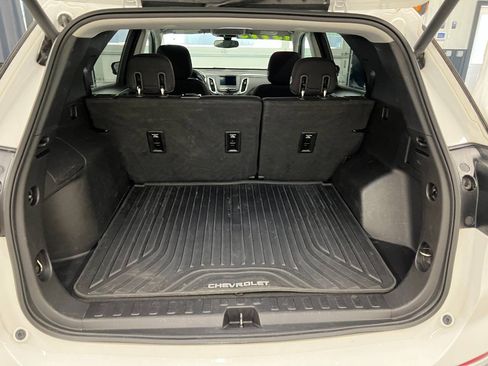 Used 2019 Chevrolet Equinox LT FWD image 12