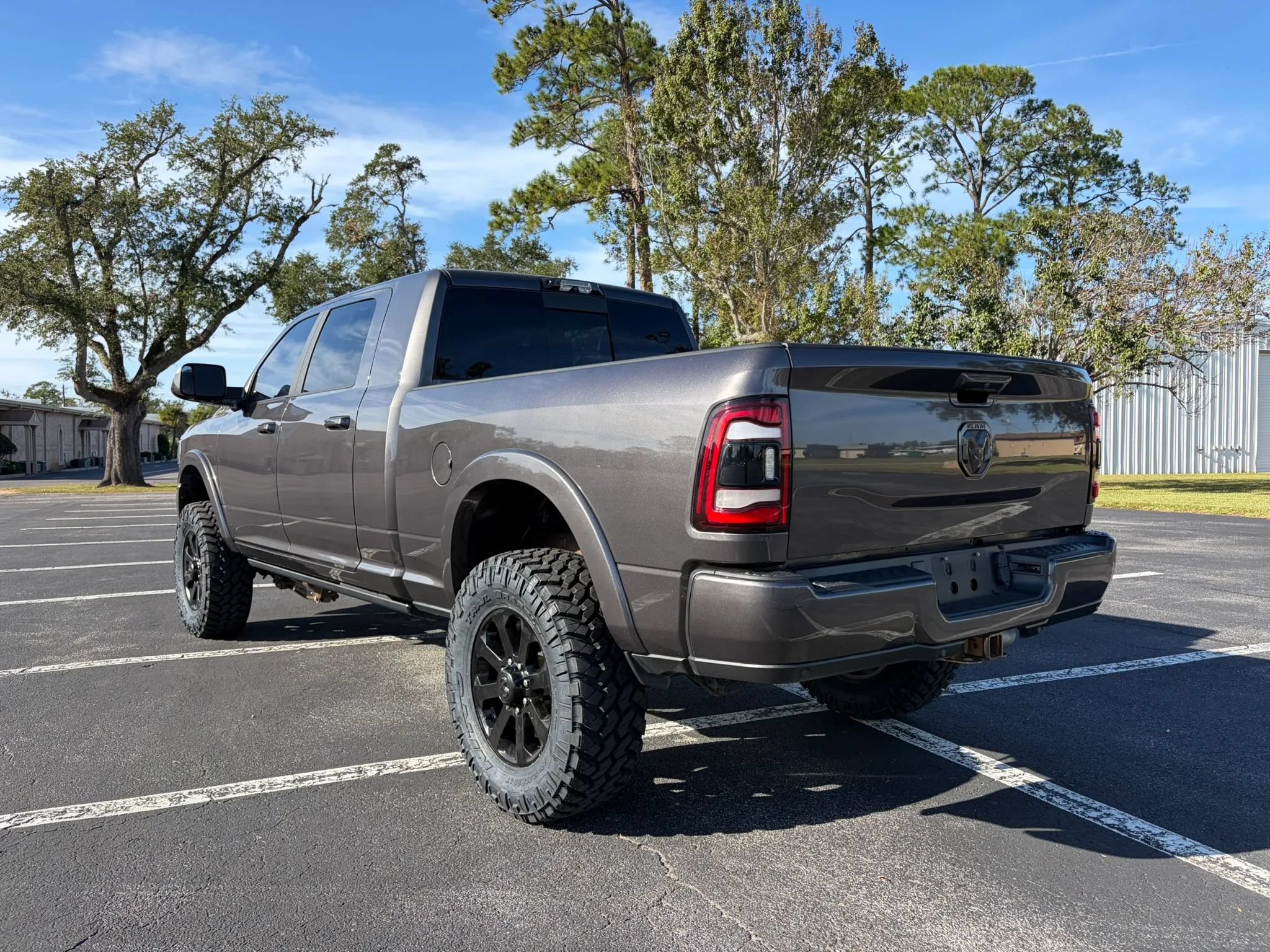 Used 2021 RAM 2500 Limited AWD/4WD image 4