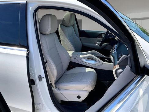 Used 2020 Mercedes-Benz GLS 450 4MATIC image 7