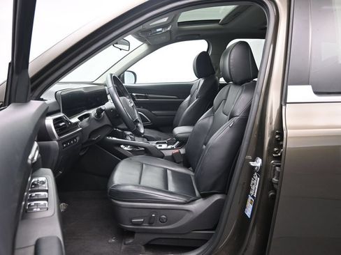 Used 2025 Kia Telluride S AWD/4WD image 22